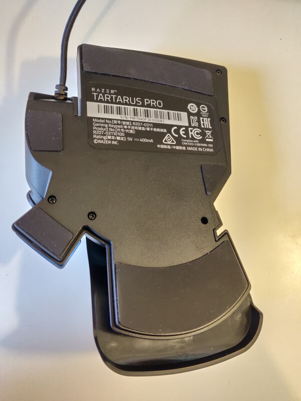 Razer Tartarus Pro Back.jpg